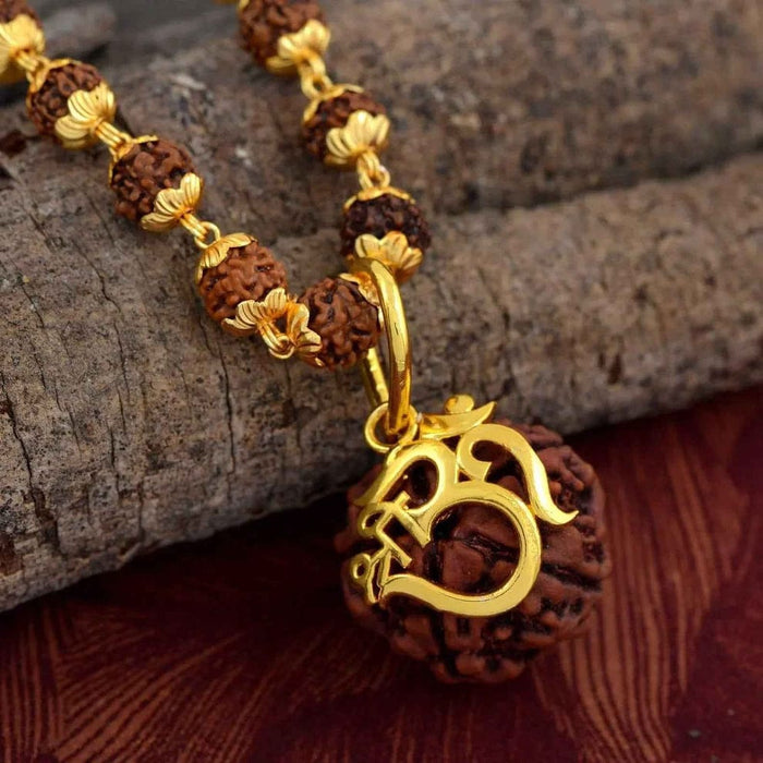 Rudraksha Pendant with Om Shree Design
